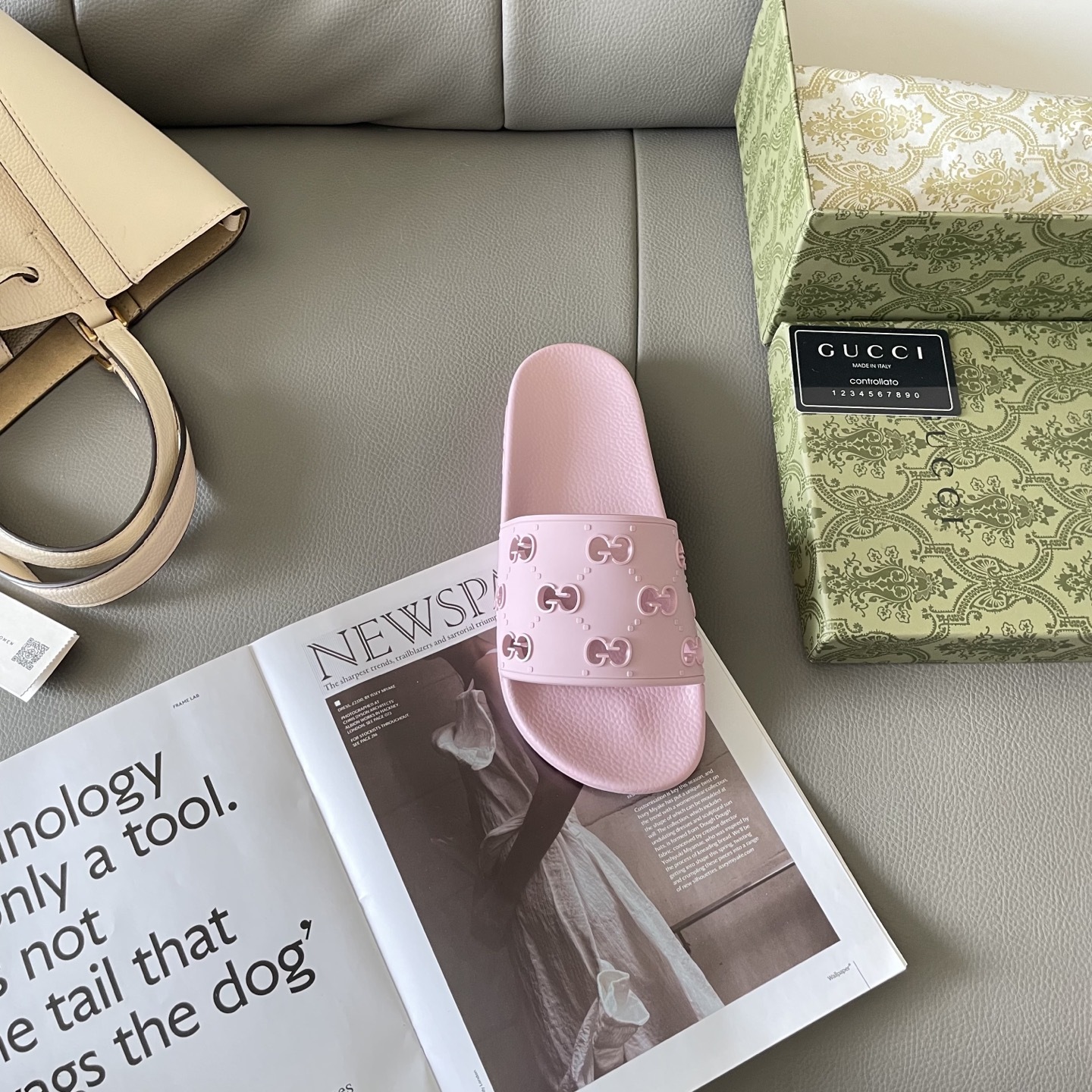 G style Couples slippers, beach slippers, flat slippers