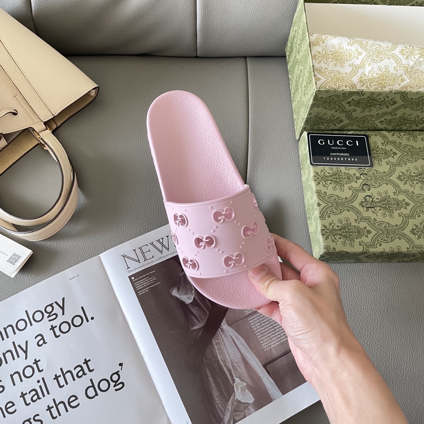 G style Couples slippers, beach slippers, flat slippers