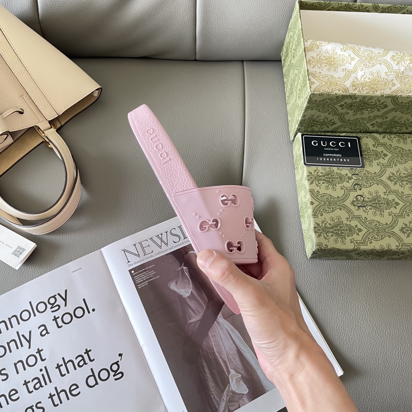 G style Couples slippers, beach slippers, flat slippers