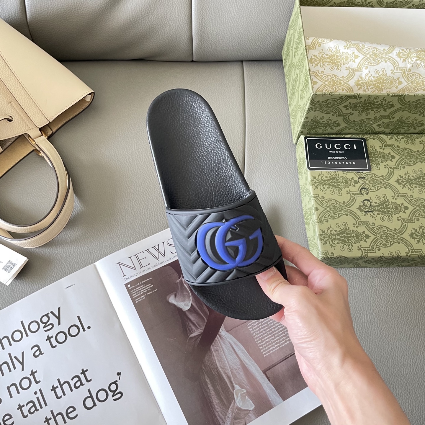 G style Couples slippers, beach slippers, flat slippers