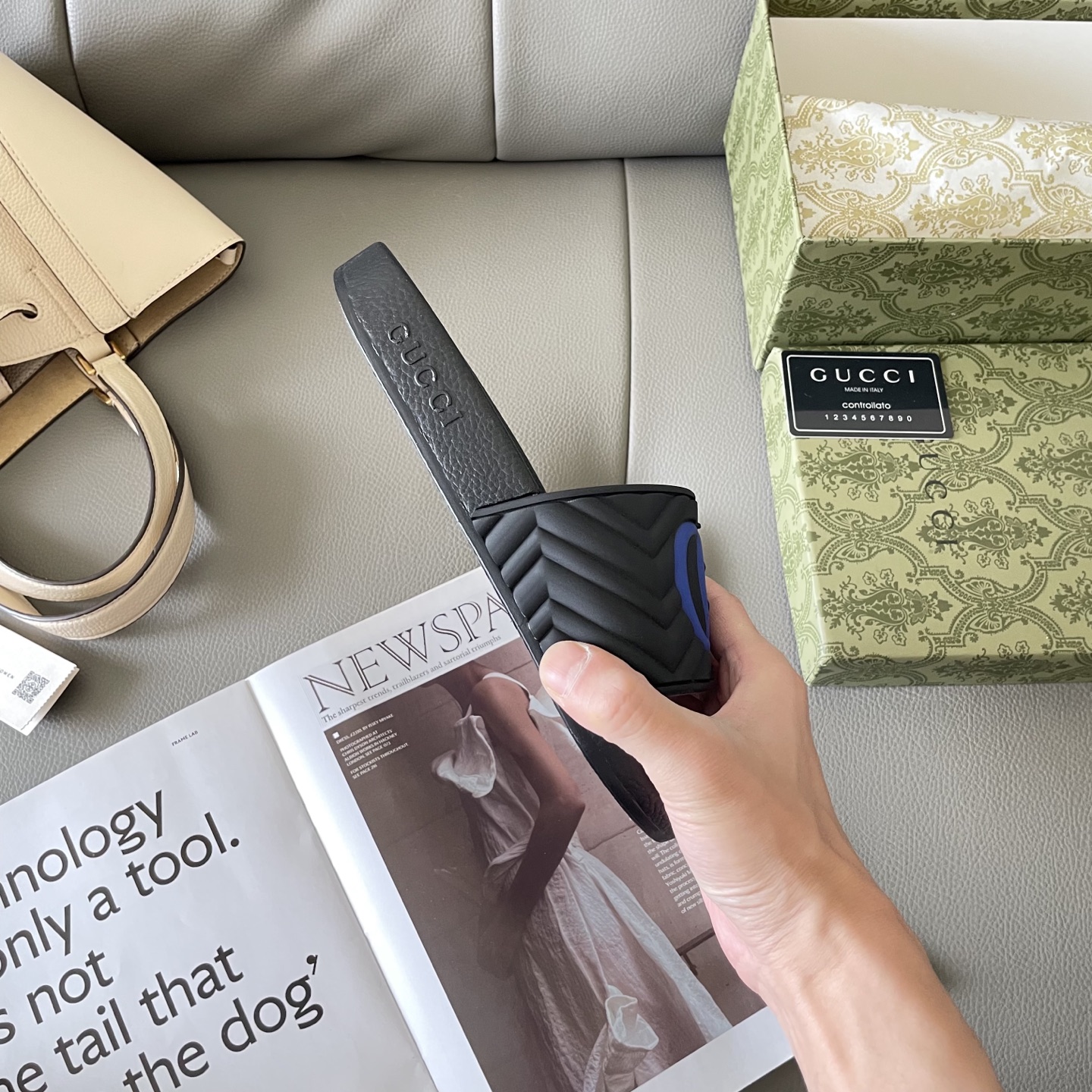 G style Couples slippers, beach slippers, flat slippers