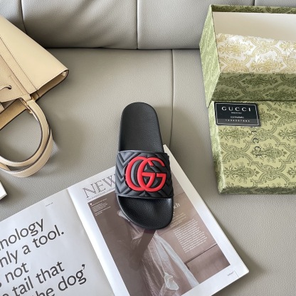 G style Couples slippers, beach slippers, flat slippers