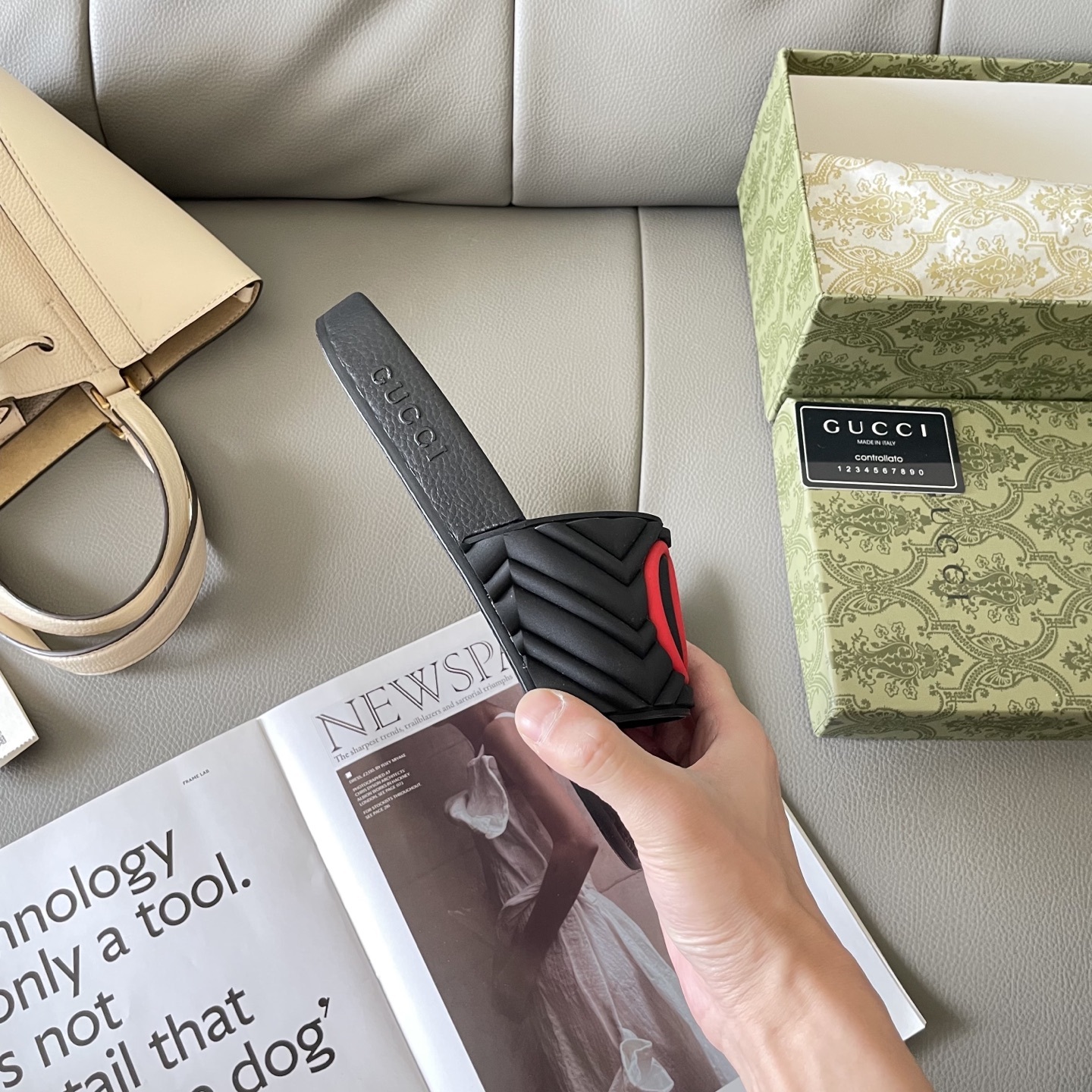 G style Couples slippers, beach slippers, flat slippers