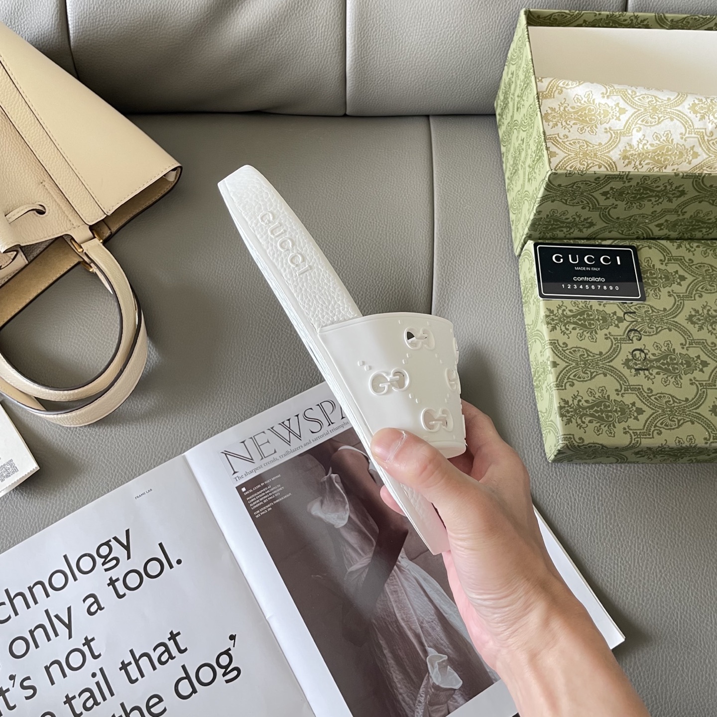 G style Couples slippers, beach slippers, flat slippers