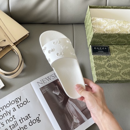 G style Couples slippers, beach slippers, flat slippers