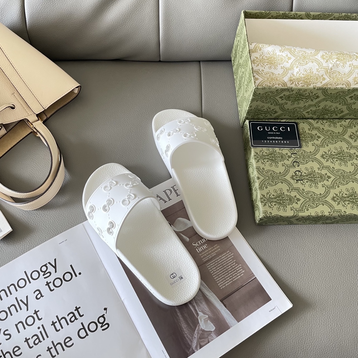 G style Couples slippers, beach slippers, flat slippers