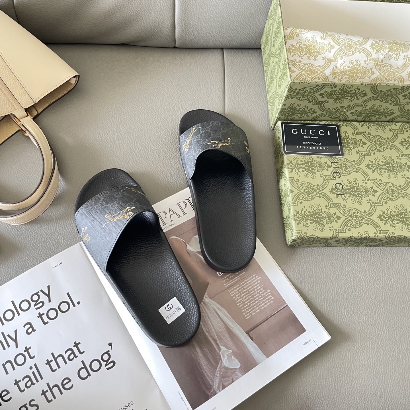 G style Couples slippers, beach slippers, flat slippers