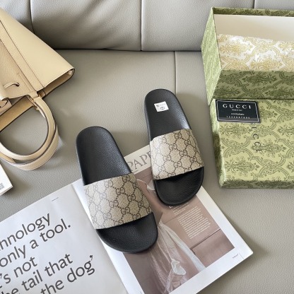 G style Couples slippers, beach slippers, flat slippers