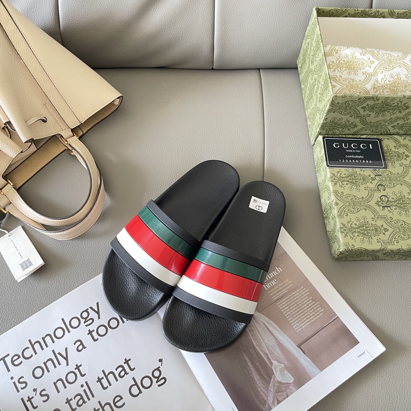 G style Couples slippers, beach slippers, flat slippers