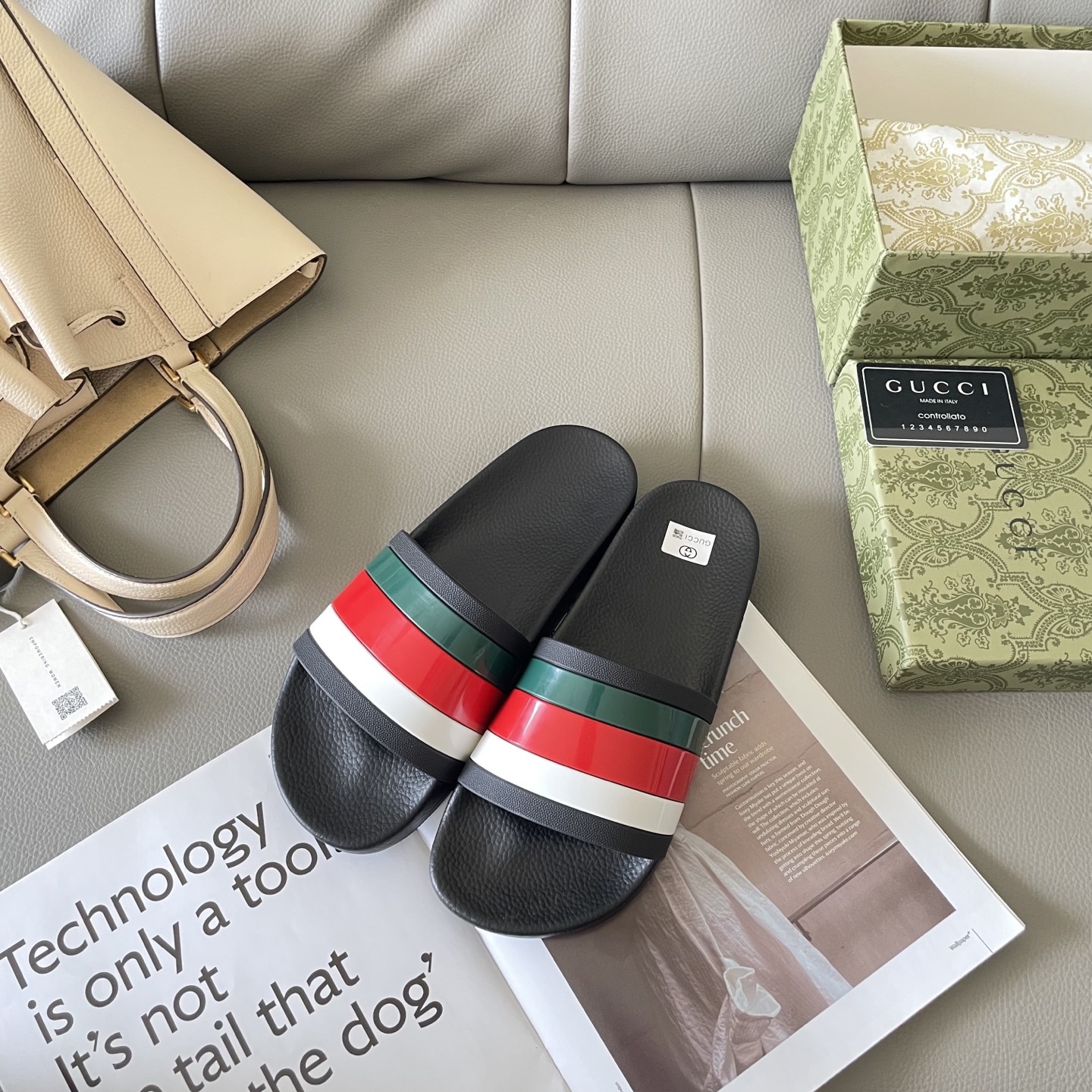 G style Couples slippers, beach slippers, flat slippers