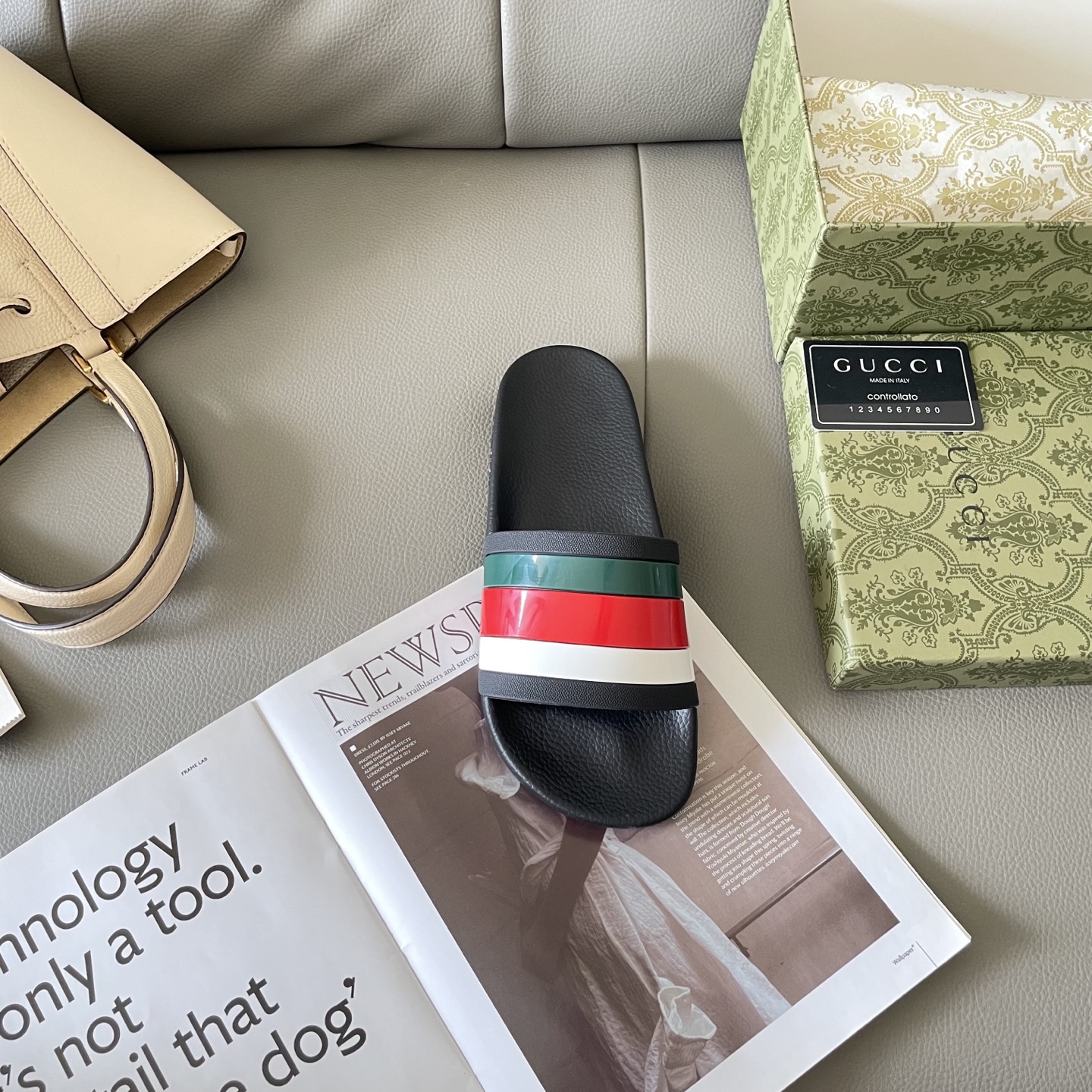 G style Couples slippers, beach slippers, flat slippers