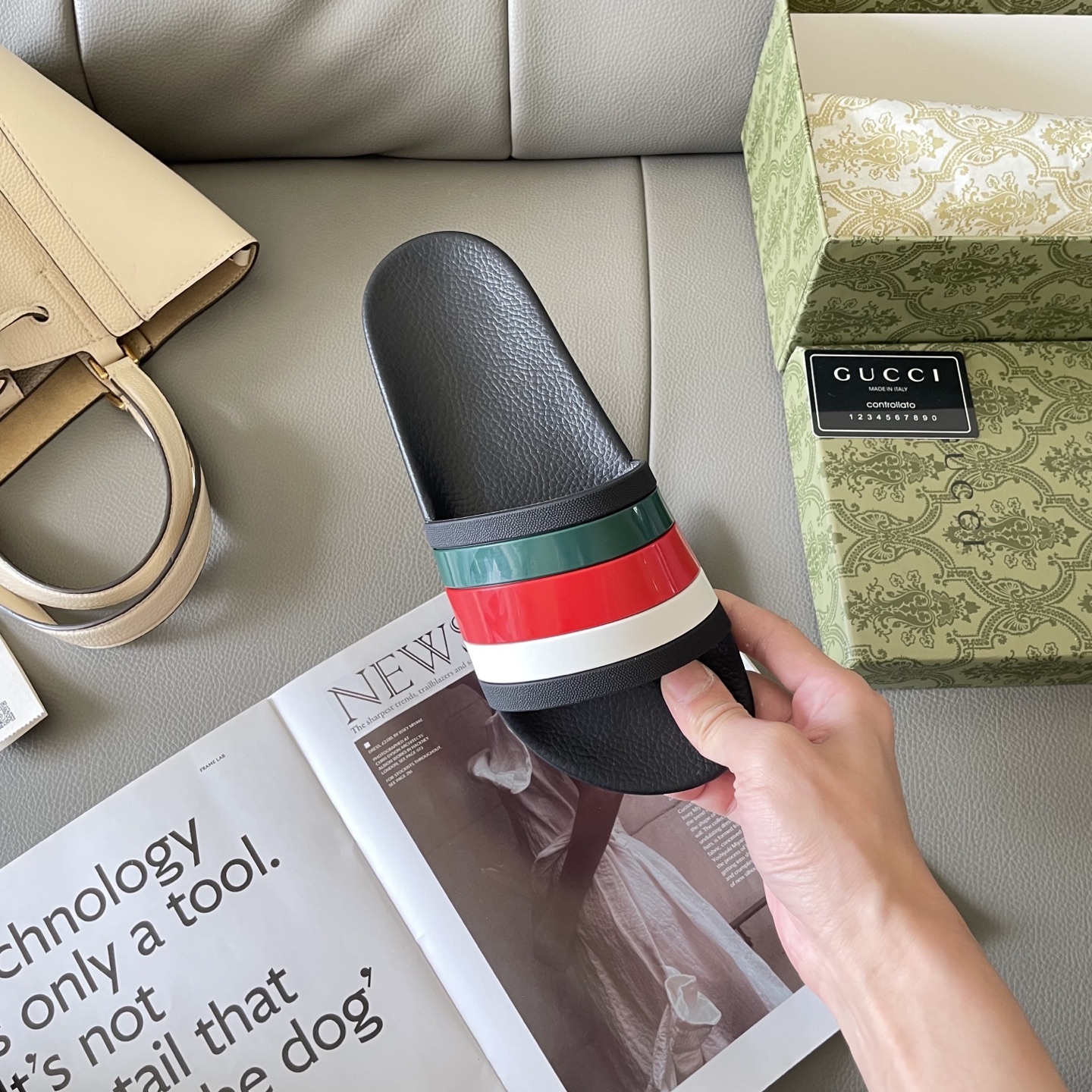 G style Couples slippers, beach slippers, flat slippers