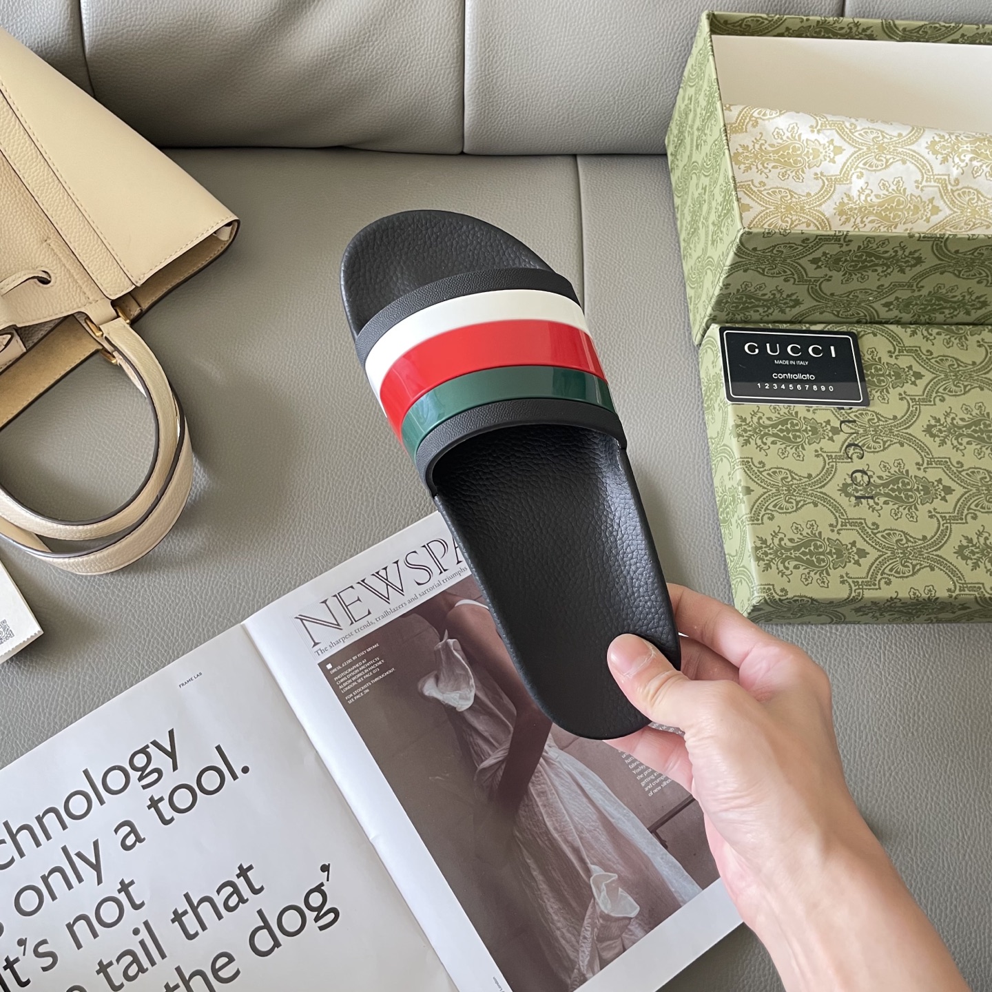 G style Couples slippers, beach slippers, flat slippers