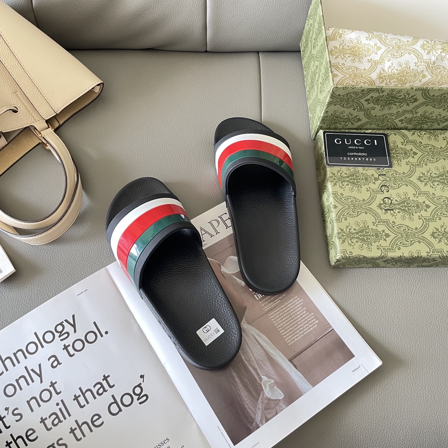 G style Couples slippers, beach slippers, flat slippers