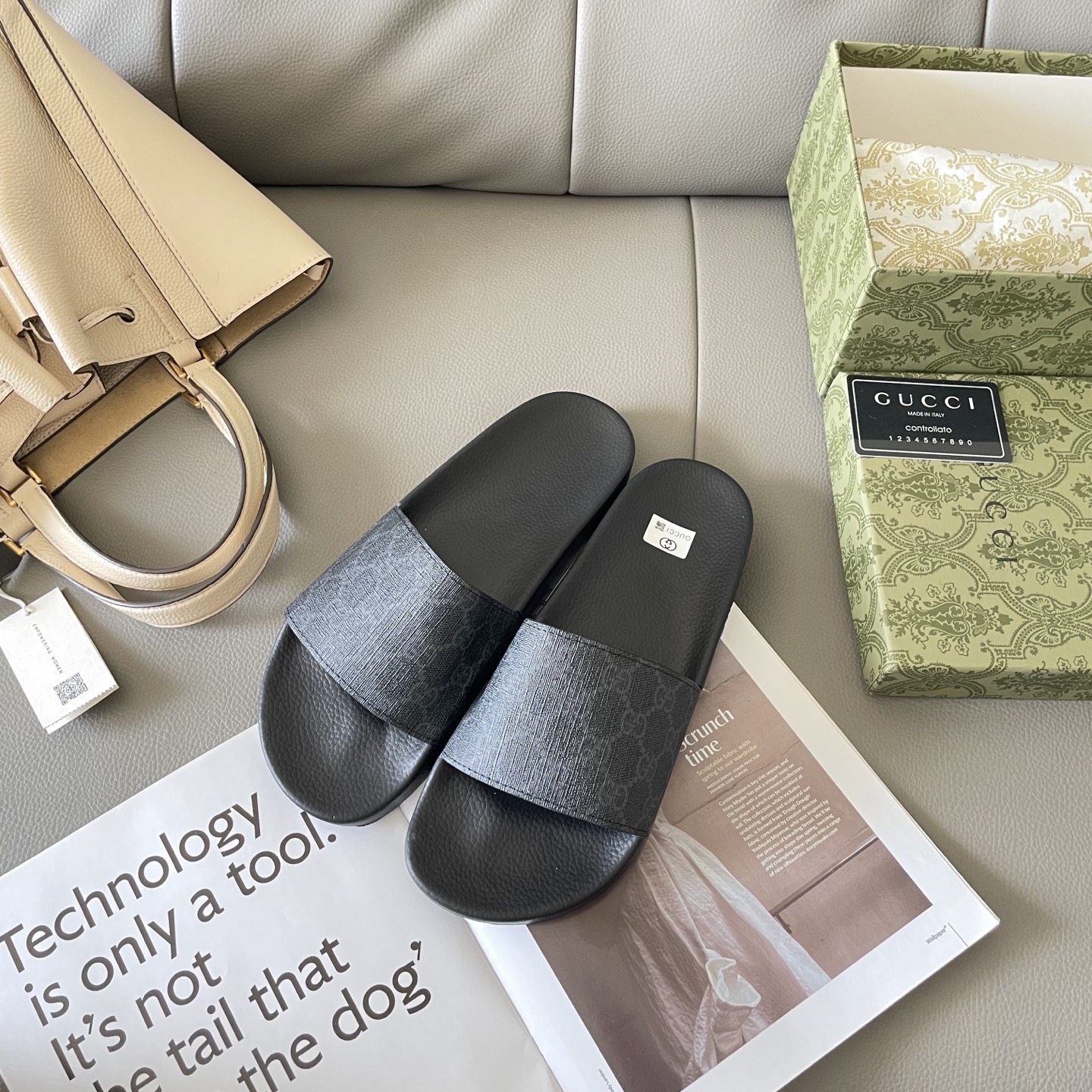 G style Couples slippers, beach slippers, flat slippers