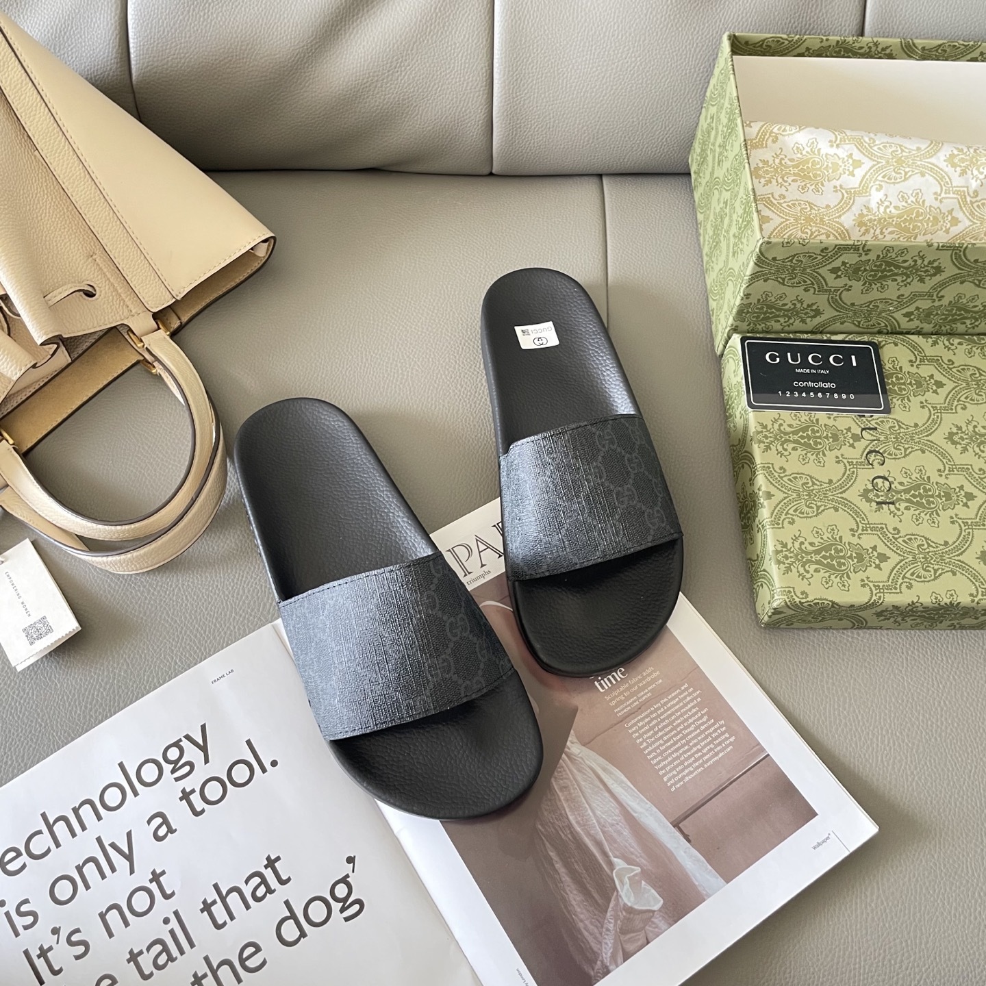 G style Couples slippers, beach slippers, flat slippers