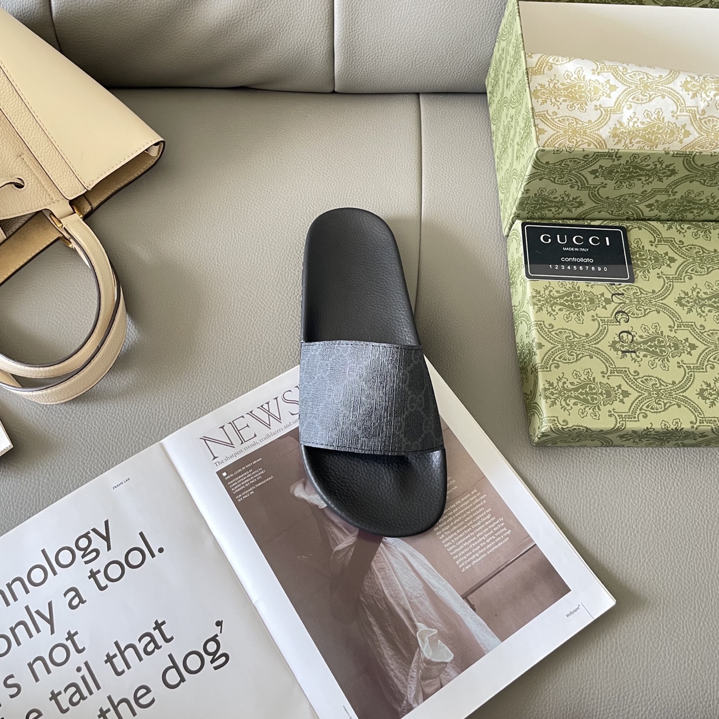 G style Couples slippers, beach slippers, flat slippers