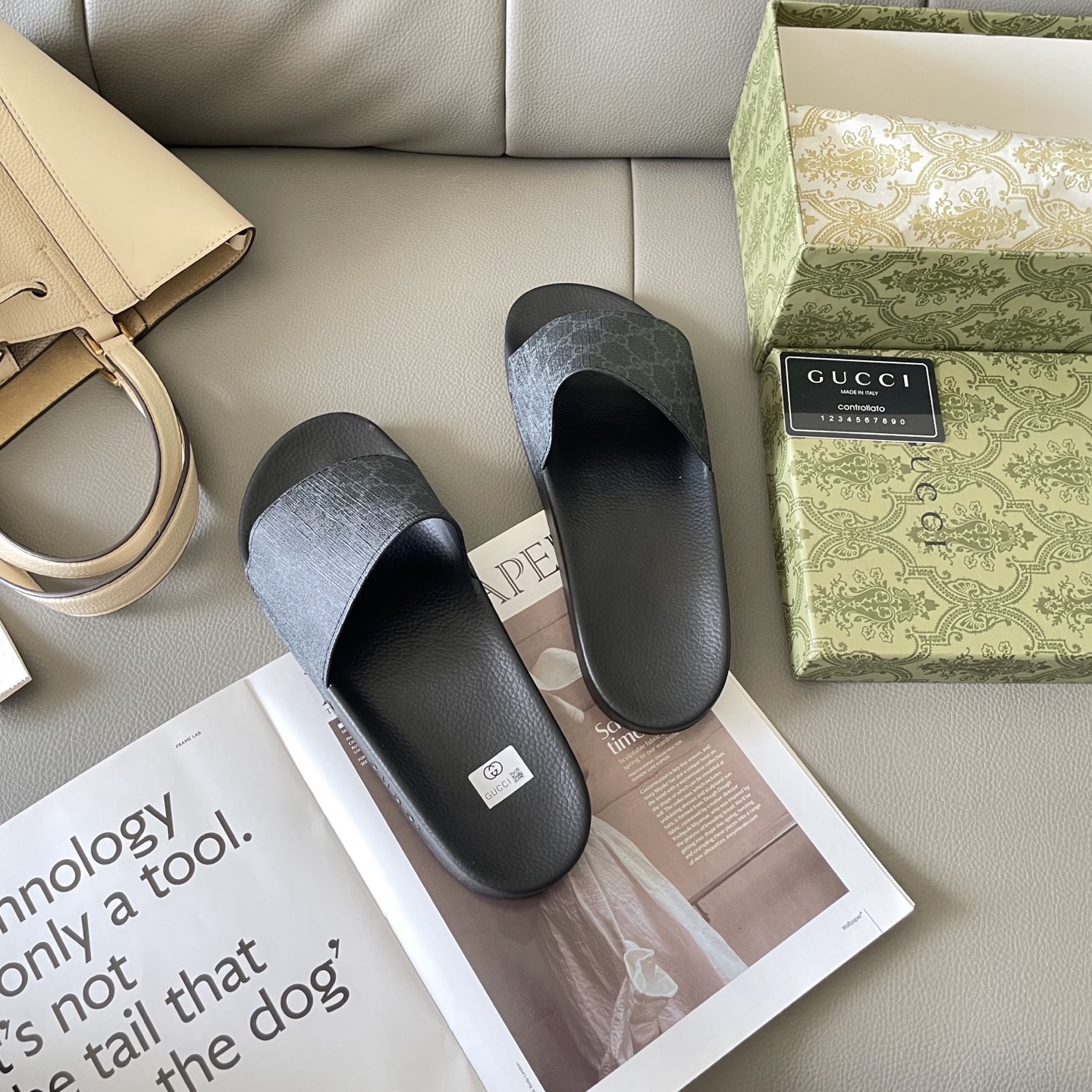 G style Couples slippers, beach slippers, flat slippers