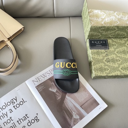 G style Couples slippers, beach slippers, flat slippers