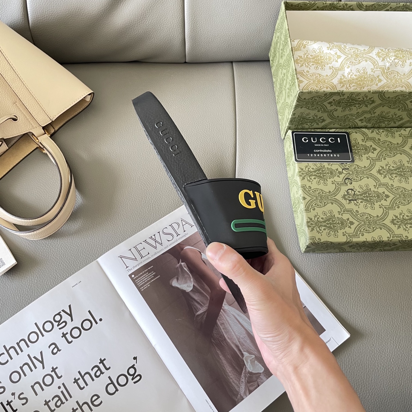 G style Couples slippers, beach slippers, flat slippers