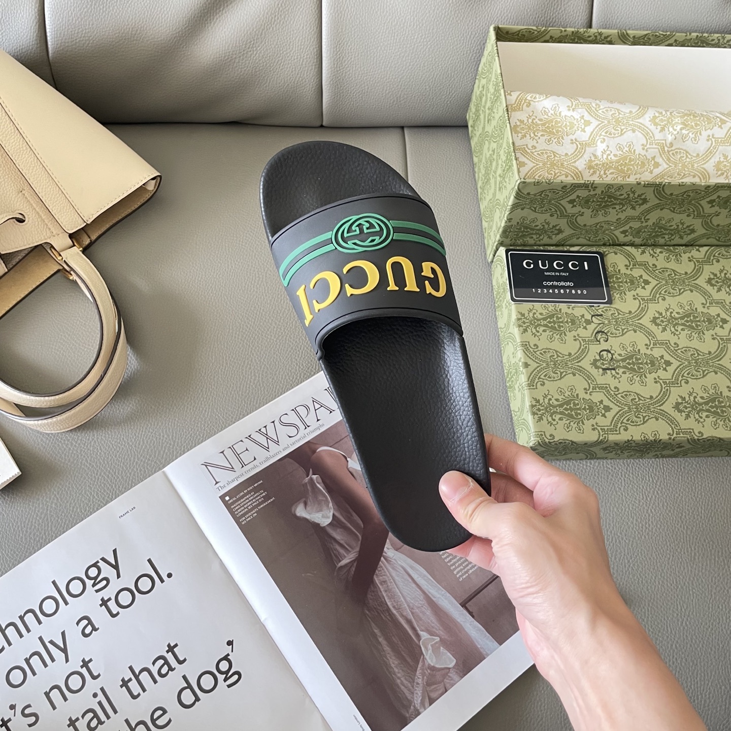 G style Couples slippers, beach slippers, flat slippers