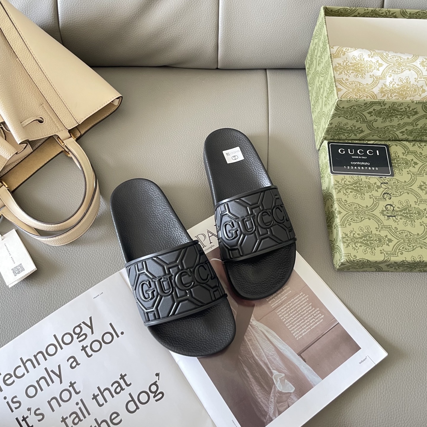 G style Couples slippers, beach slippers, flat slippers