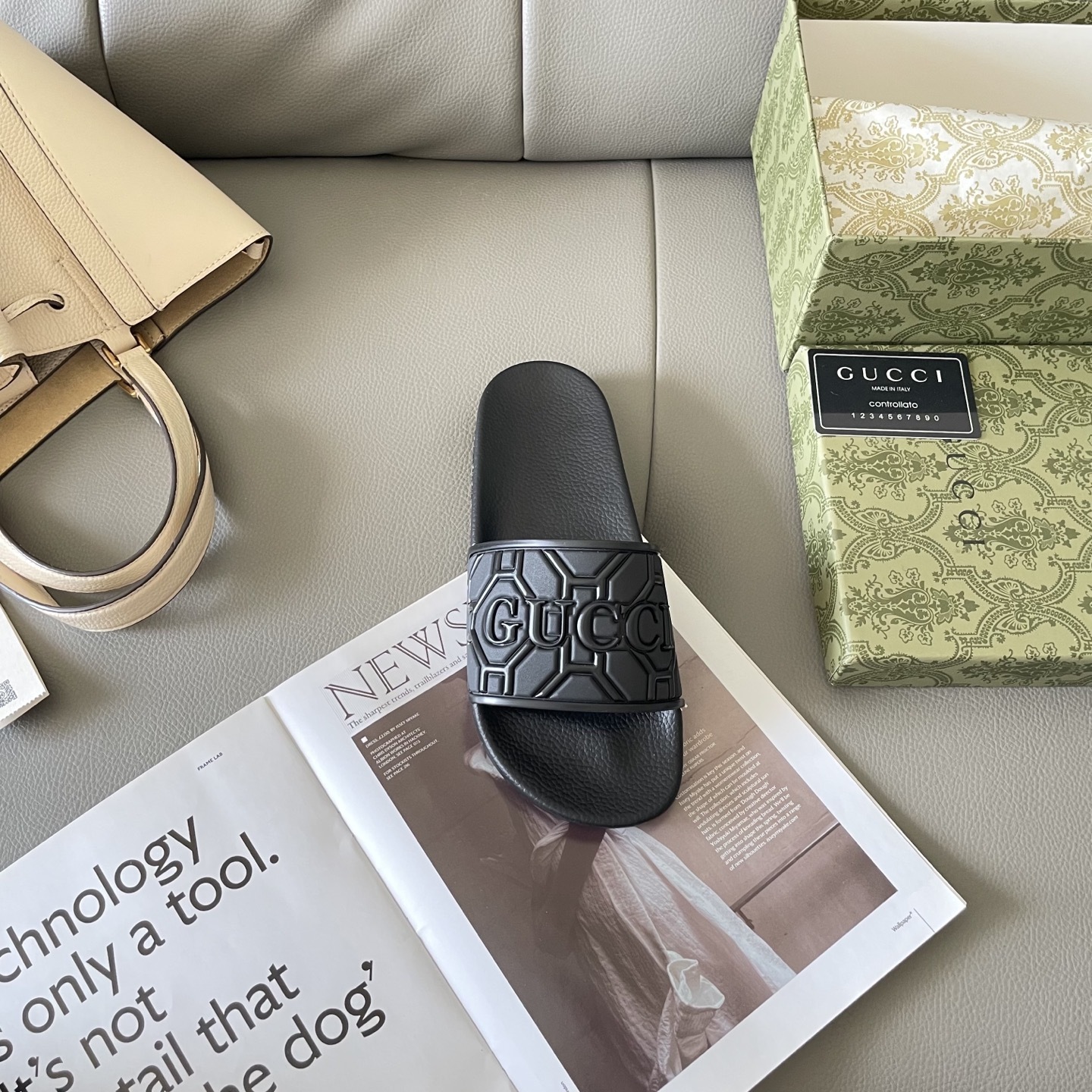 G style Couples slippers, beach slippers, flat slippers