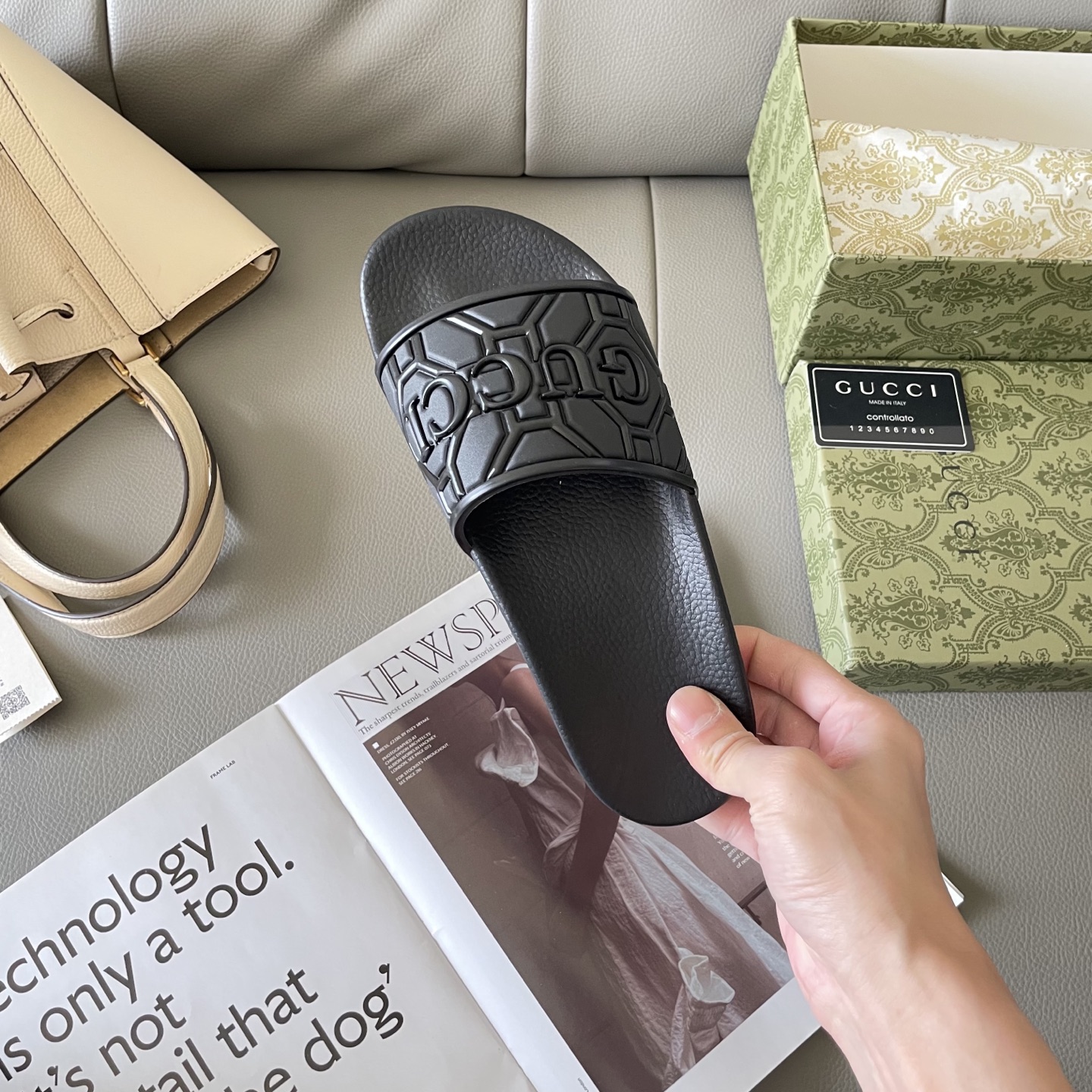 G style Couples slippers, beach slippers, flat slippers