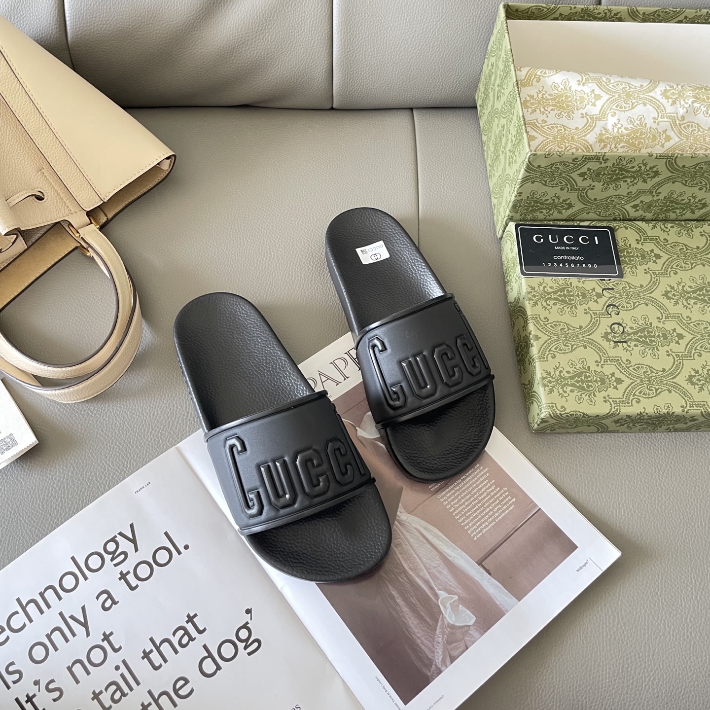 G style Couples slippers, beach slippers, flat slippers