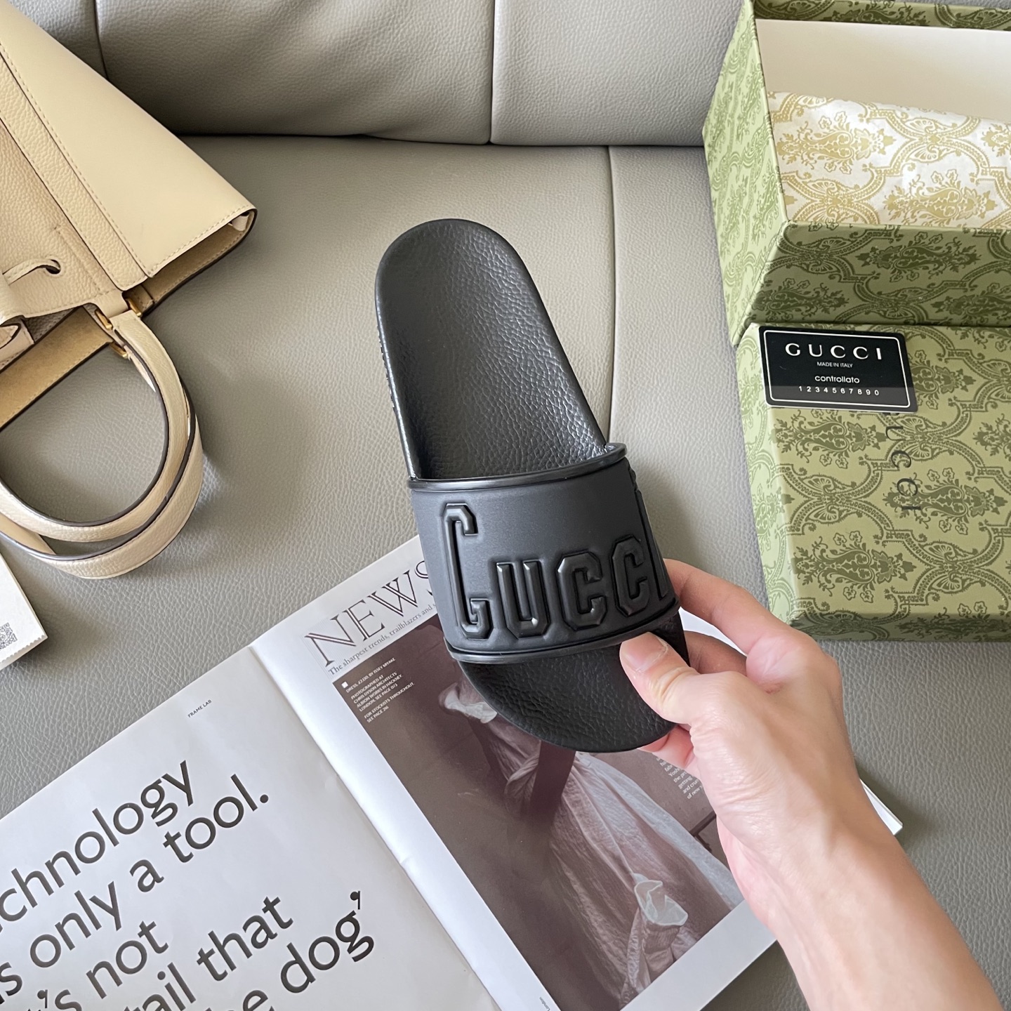 G style Couples slippers, beach slippers, flat slippers