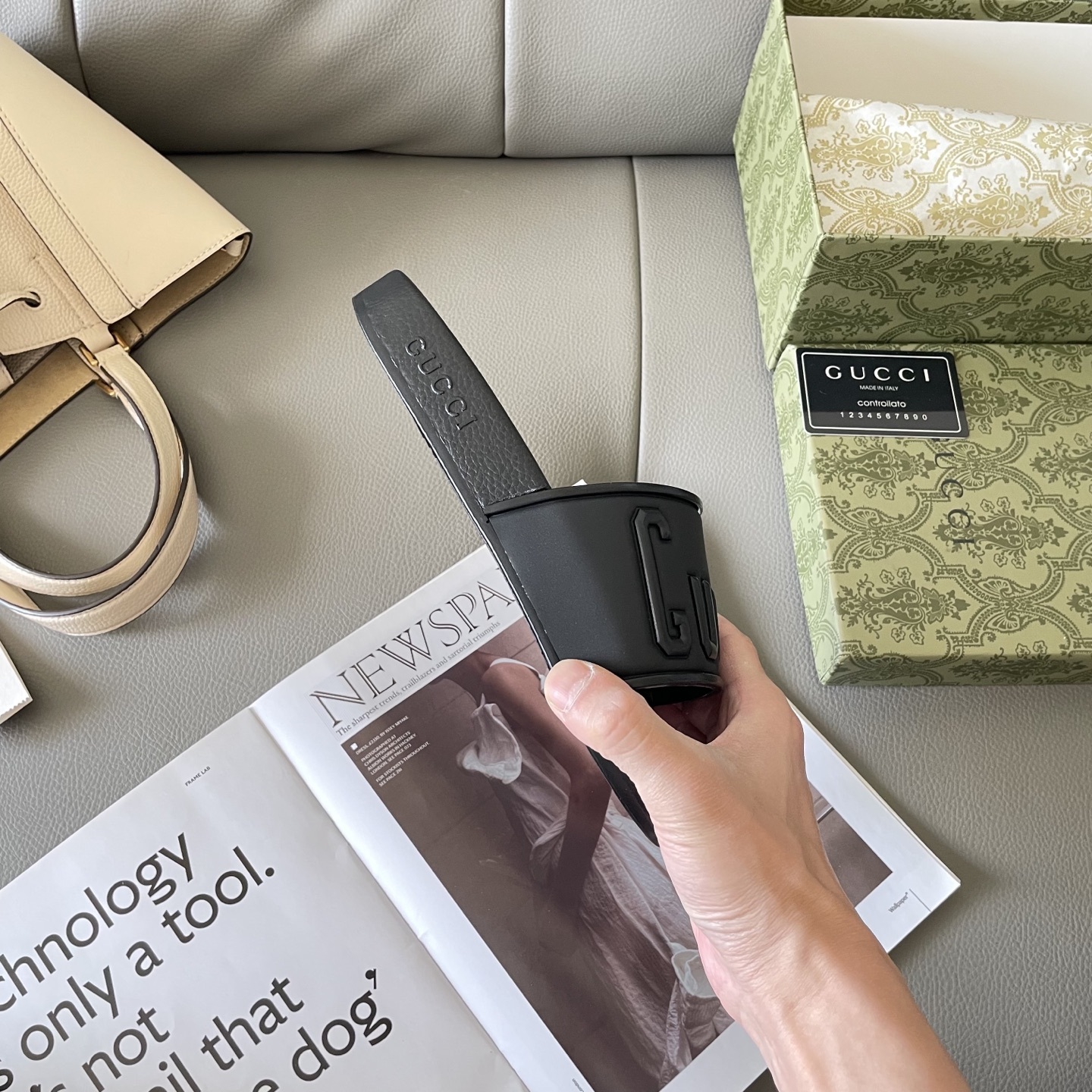 G style Couples slippers, beach slippers, flat slippers