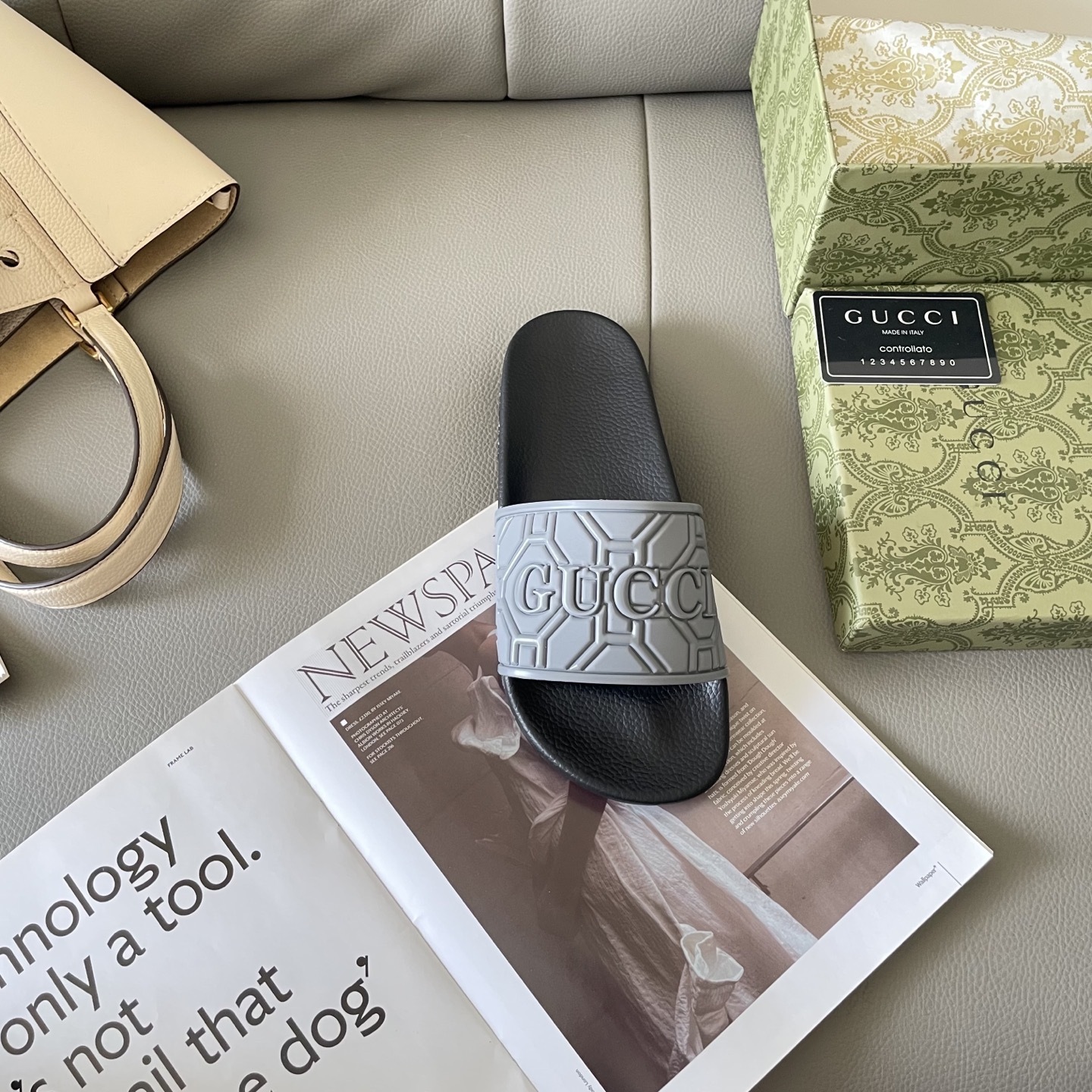 G style Couples slippers, beach slippers, flat slippers