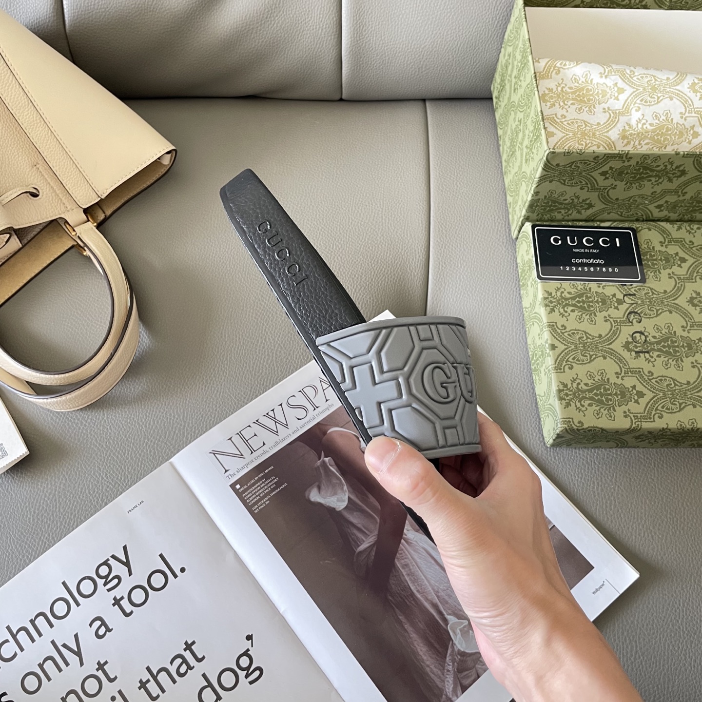 G style Couples slippers, beach slippers, flat slippers