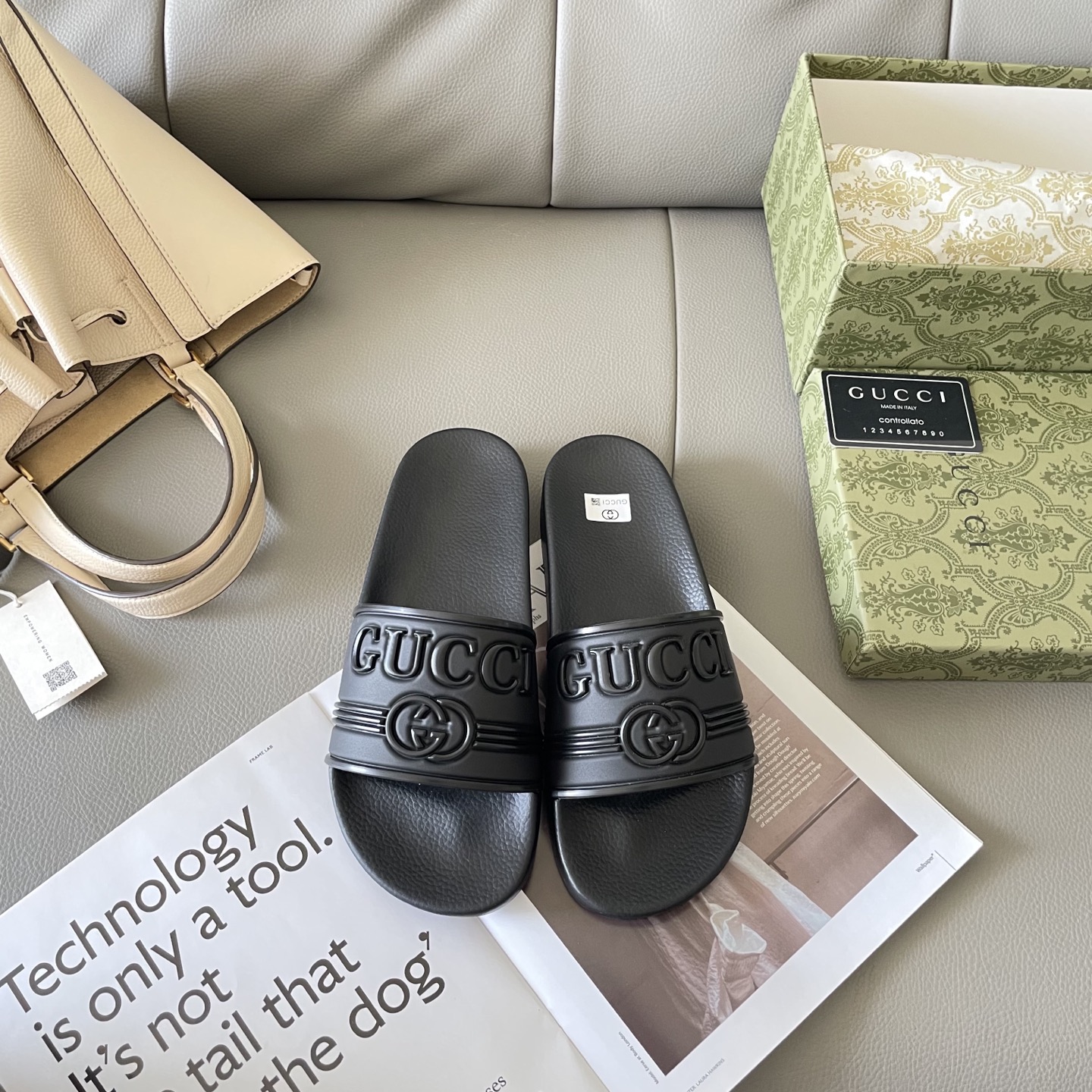 G style Couples slippers, beach slippers, flat slippers