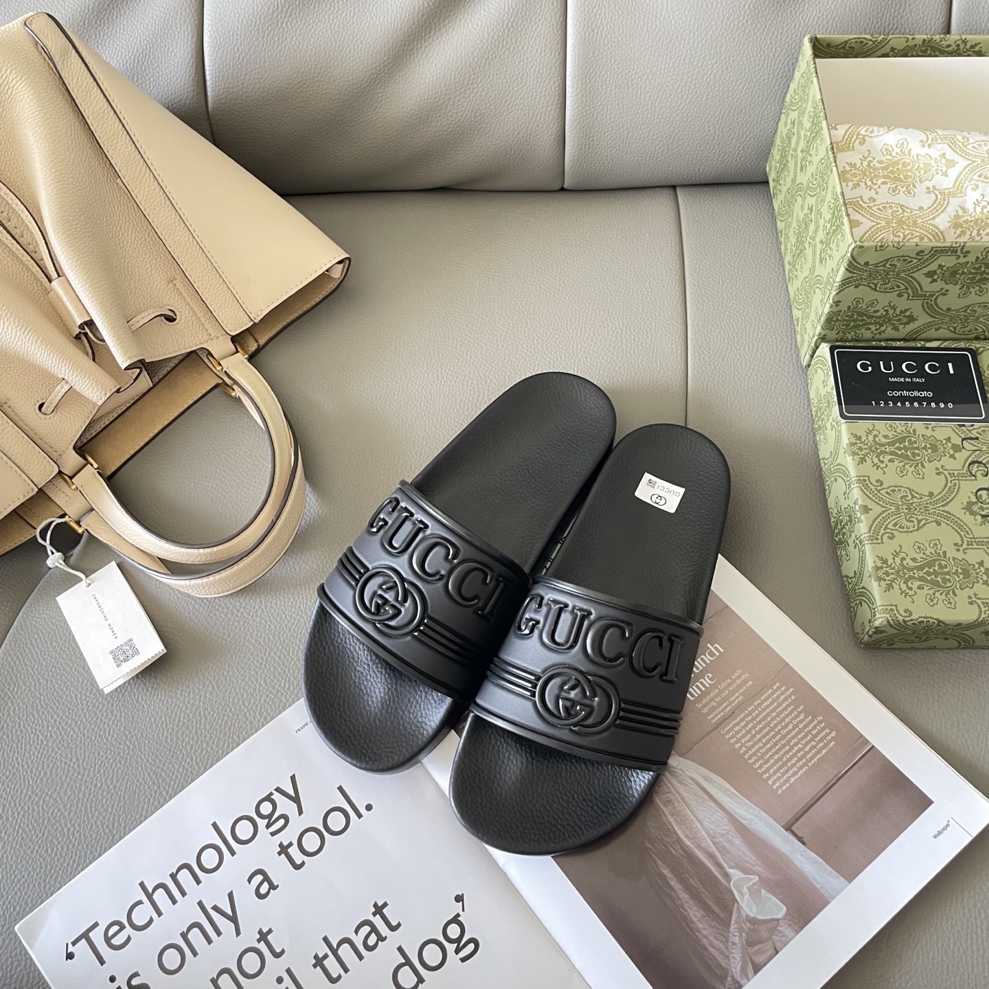 G style Couples slippers, beach slippers, flat slippers