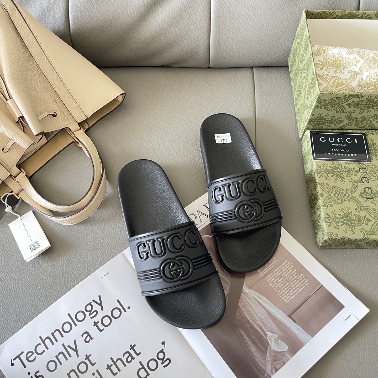 G style Couples slippers, beach slippers, flat slippers