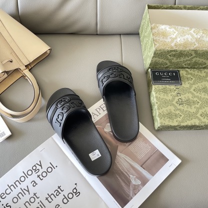 G style Couples slippers, beach slippers, flat slippers