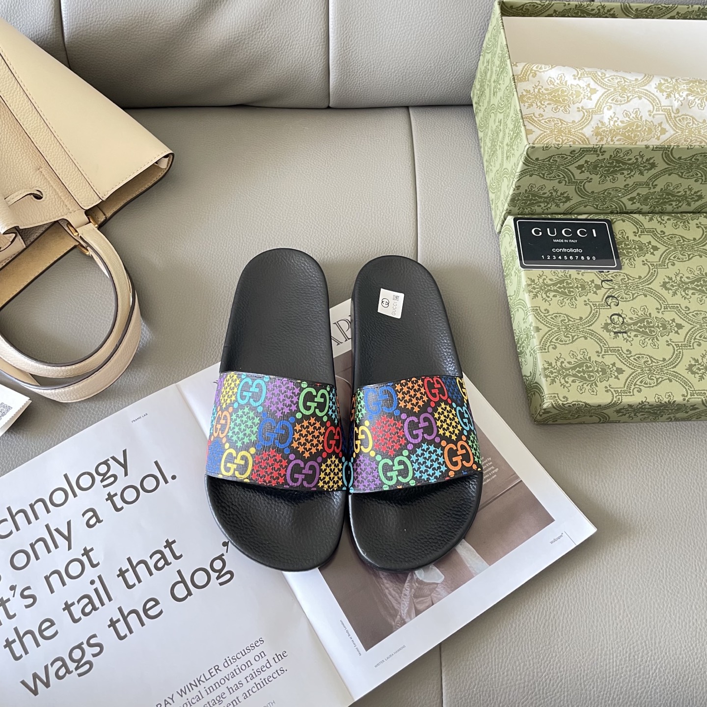 G style Couples slippers, beach slippers, flat slippers