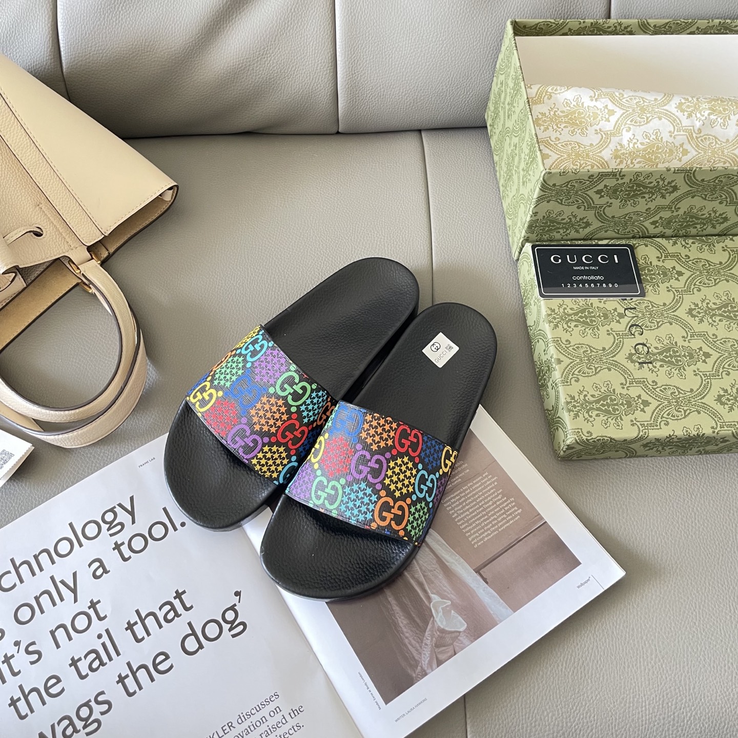 G style Couples slippers, beach slippers, flat slippers