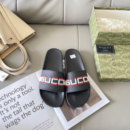 G style Couples slippers, beach slippers, flat slippers