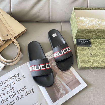 G style Couples slippers, beach slippers, flat slippers