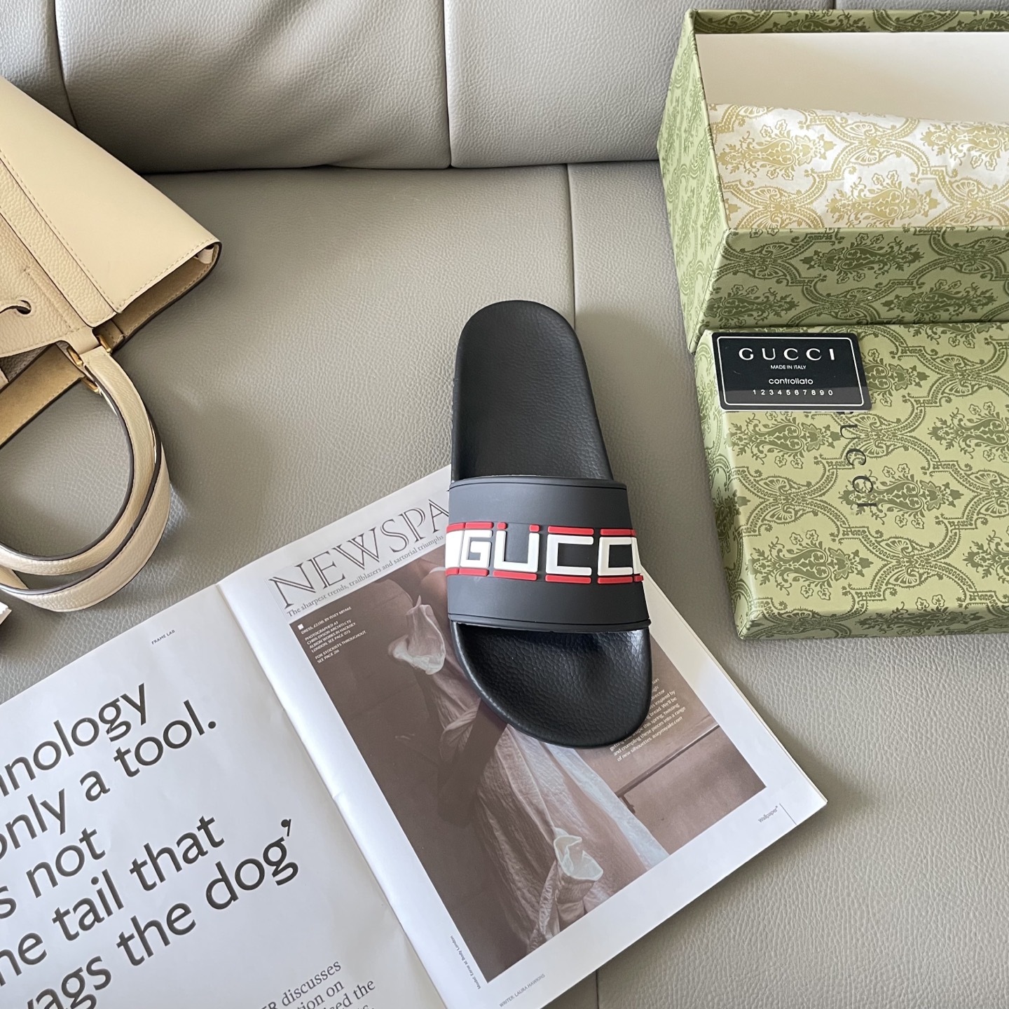 G style Couples slippers, beach slippers, flat slippers