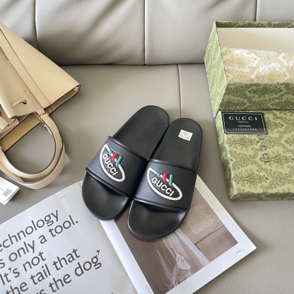 G style Couples slippers, beach slippers, flat slippers