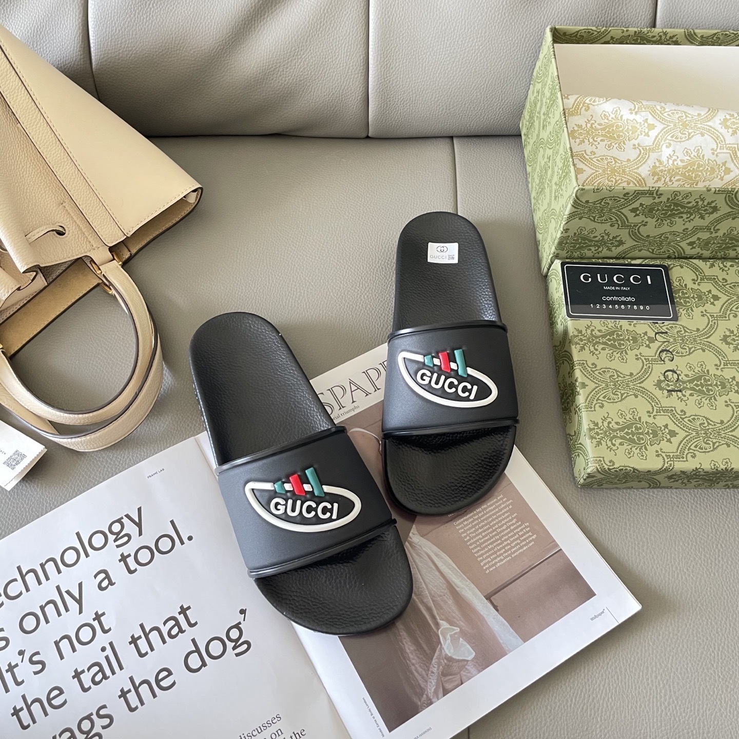 G style Couples slippers, beach slippers, flat slippers