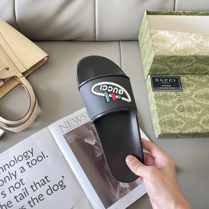 G style Couples slippers, beach slippers, flat slippers