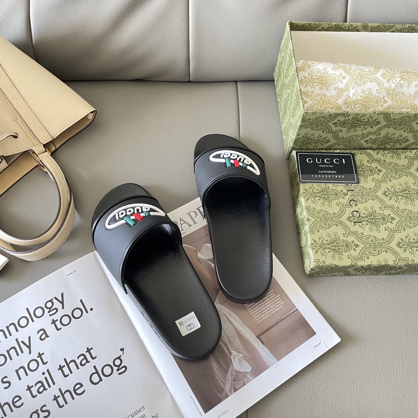 G style Couples slippers, beach slippers, flat slippers