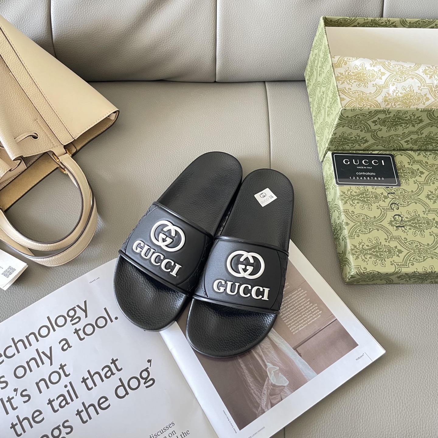 G style Couples slippers, beach slippers, flat slippers