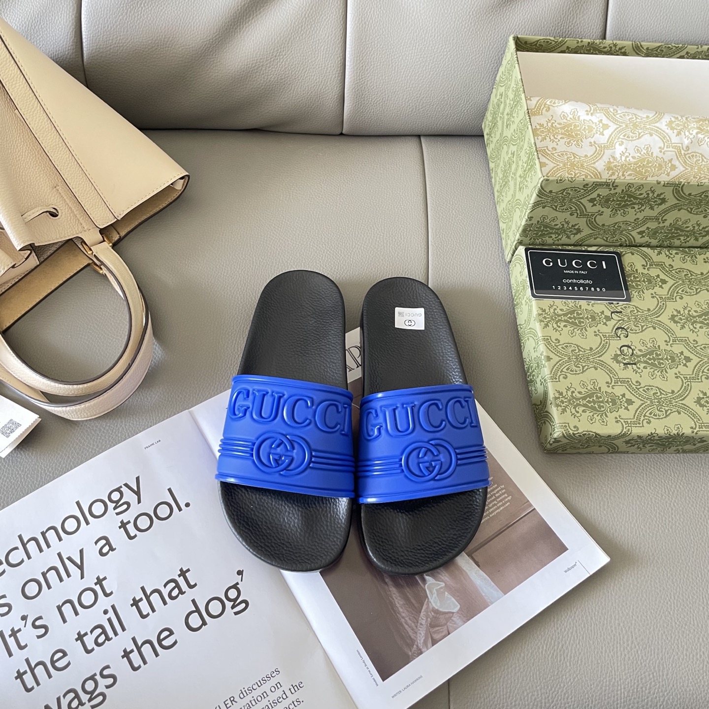 G style Couples slippers, beach slippers, flat slippers