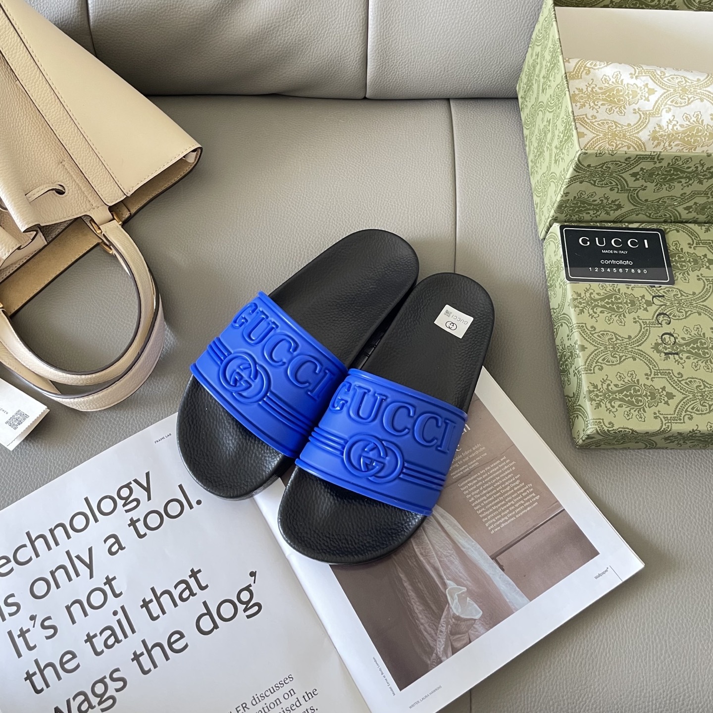 G style Couples slippers, beach slippers, flat slippers