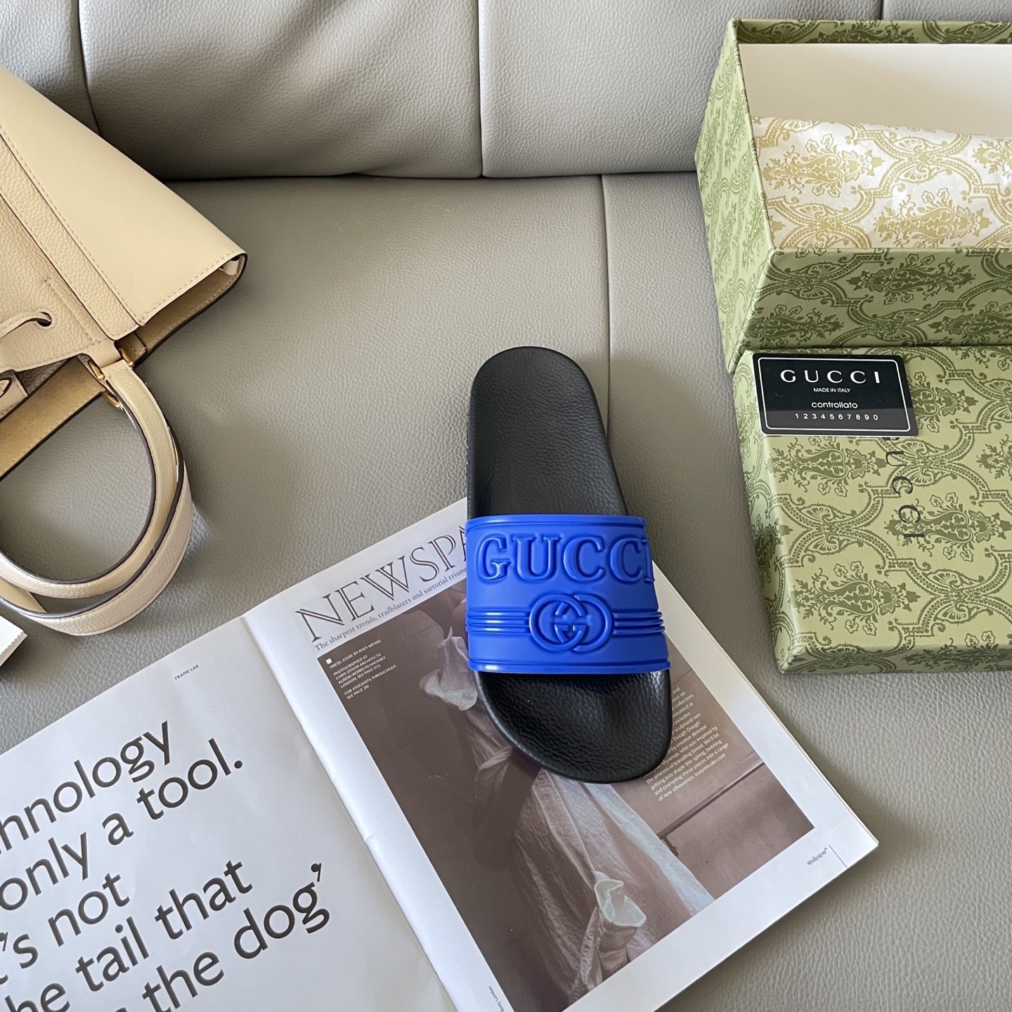 G style Couples slippers, beach slippers, flat slippers